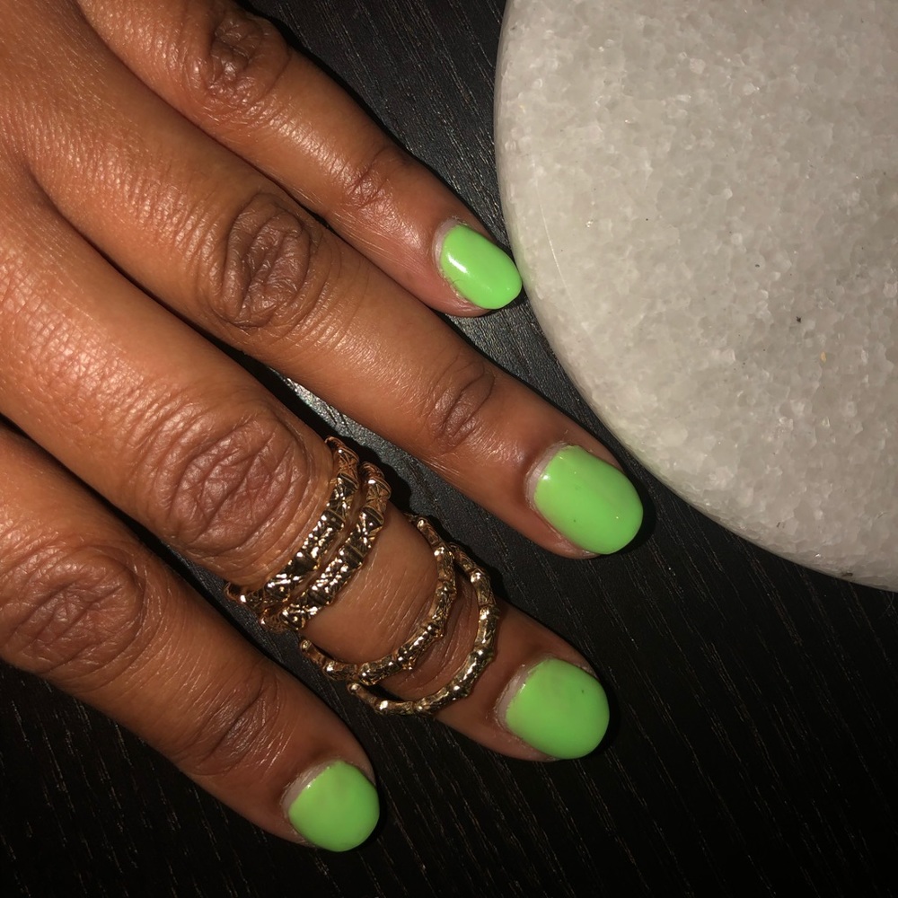 🌹Forever 21 stackable rings - Picture 5 of 8